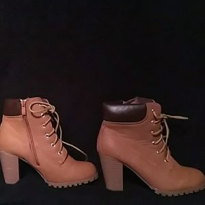 Tan Heel boots